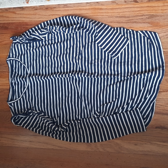 Old Navy blue and white striped maternity top - Picture 1 of 3